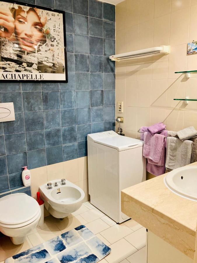 Appartamento Anna Sul Lago Di Garda - Citycenter 데센자노델가르다 외부 사진